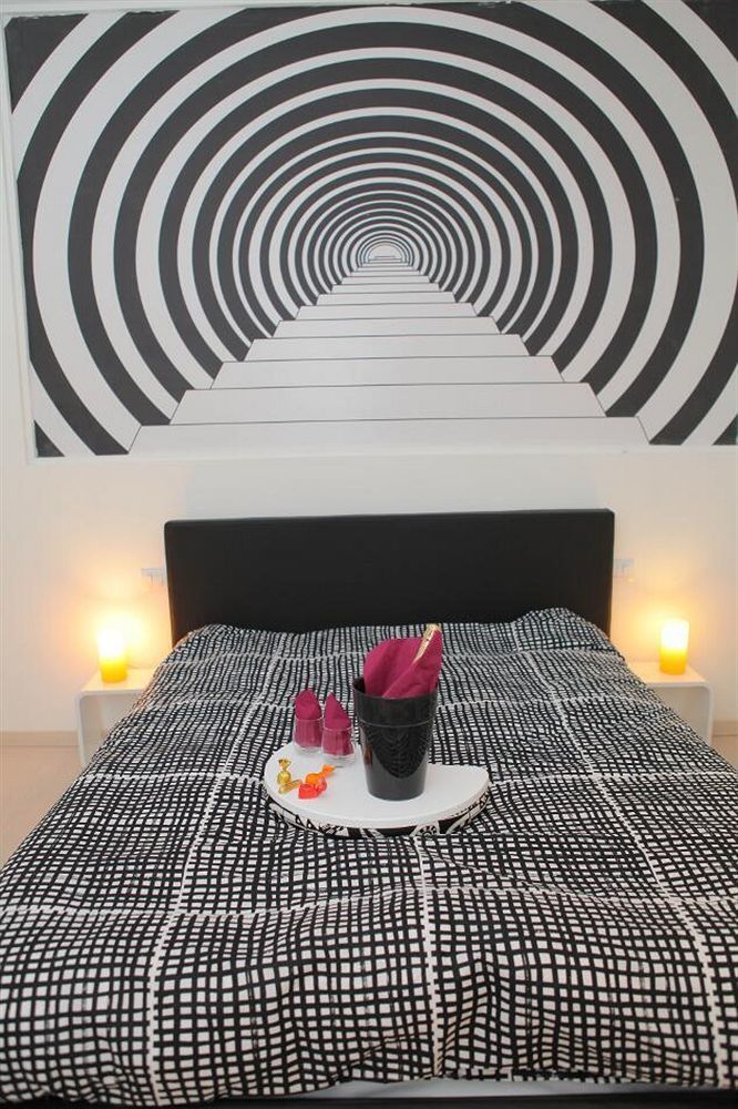 Chroma Italy - Ena Guest House Luaran gambar